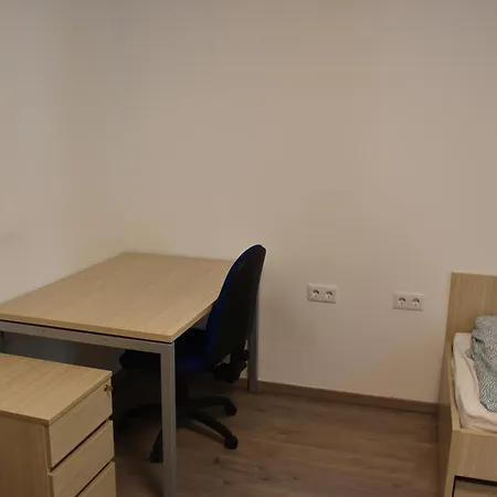 Lot אכסניה בודפשט